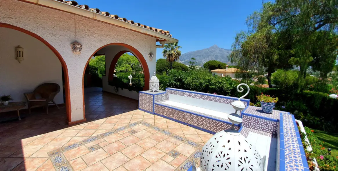 Long-term rent of detached villa in Nueva Andalucía 10