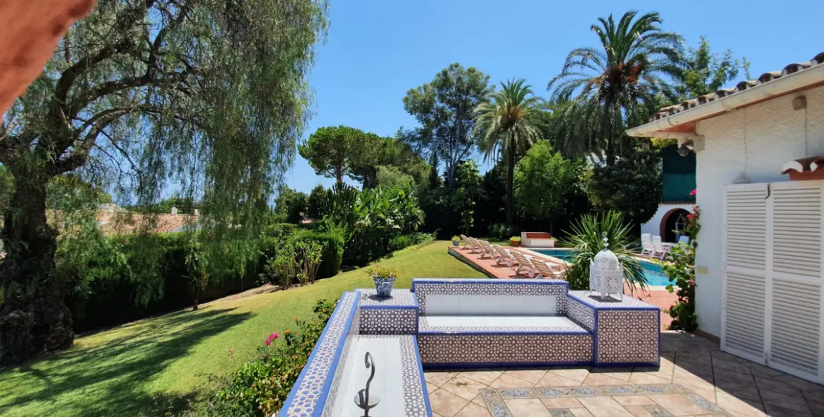 Long-term rent of detached villa in Nueva Andalucía 22