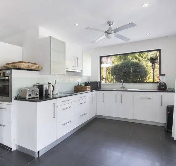 Краткосрочная аренда  отдельно стоящей виллы в Nueva Andalucía