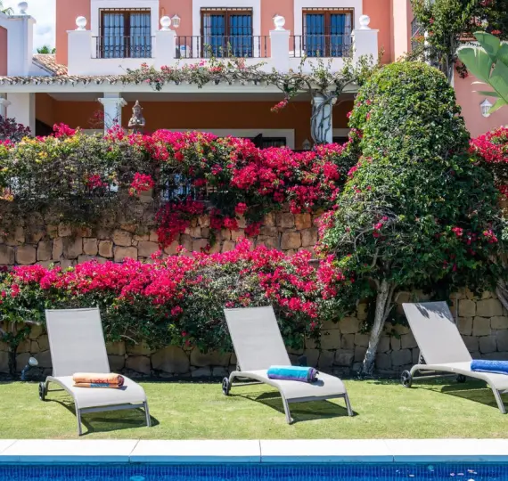 Краткосрочная аренда  отдельно стоящей виллы в El Paraiso