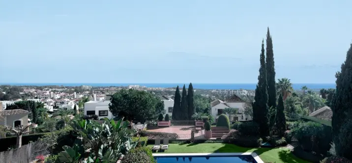 Краткосрочная аренда  отдельно стоящей виллы в El Paraiso 1