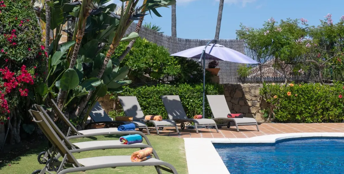 Краткосрочная аренда  отдельно стоящей виллы в El Paraiso 6