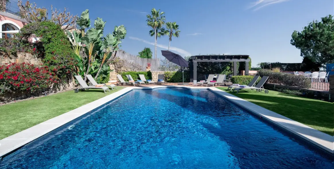 Краткосрочная аренда  отдельно стоящей виллы в El Paraiso 7