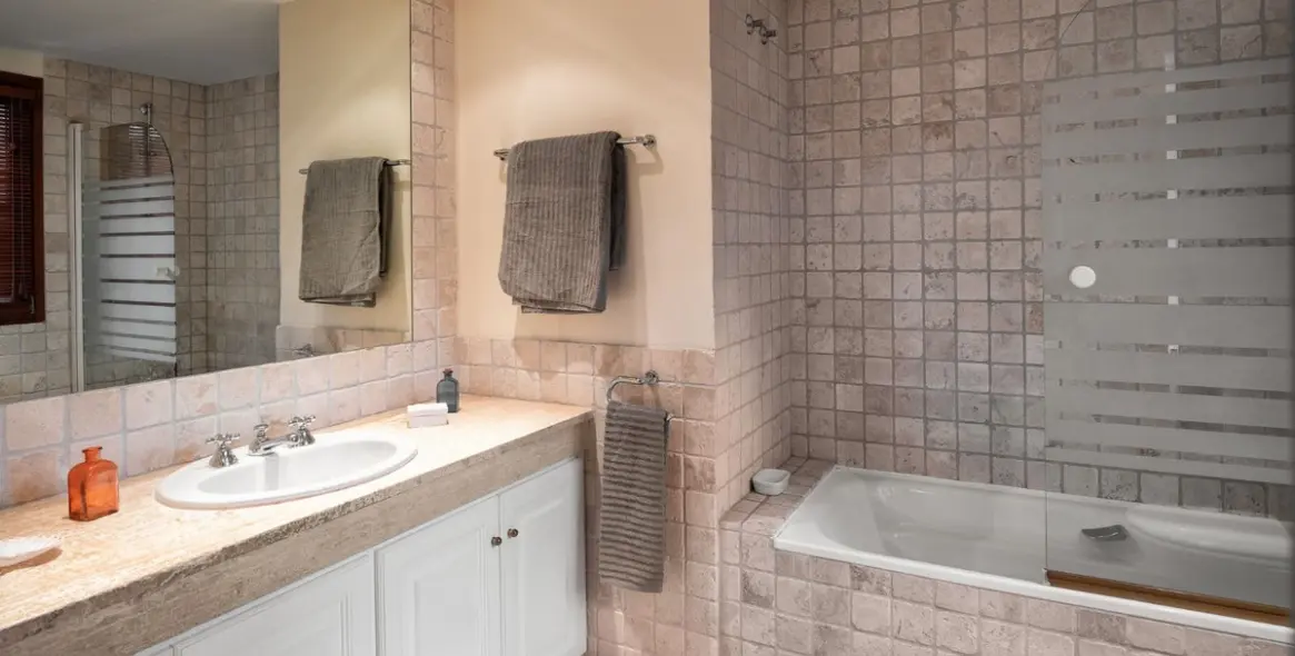 Краткосрочная аренда  отдельно стоящей виллы в El Paraiso 30