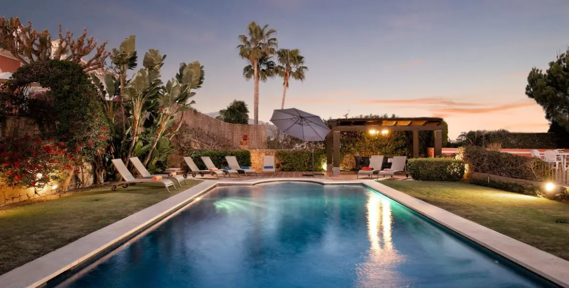 Краткосрочная аренда  отдельно стоящей виллы в El Paraiso 42