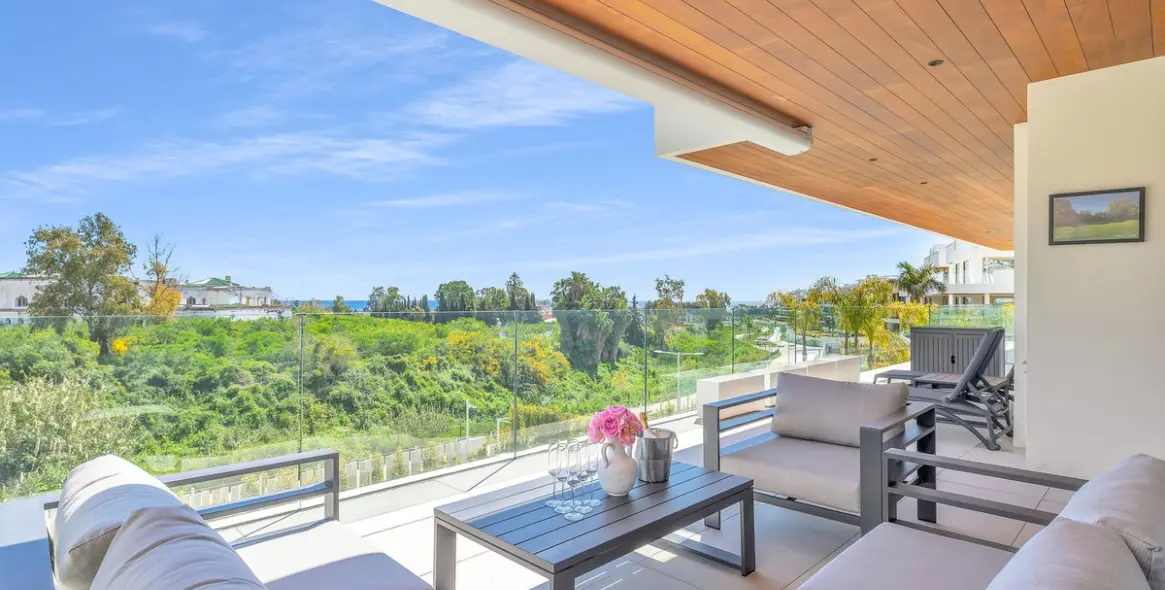 Краткосрочная аренда апартаментов на среднем этаже в Marbella 32