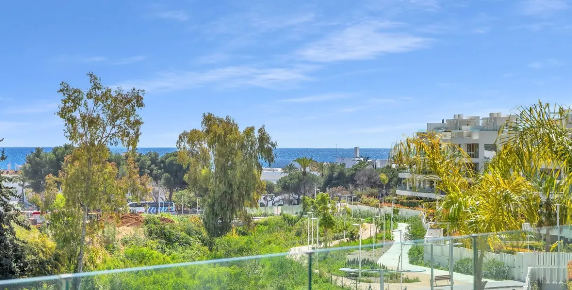 Краткосрочная аренда апартаментов на среднем этаже в Marbella 34