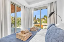 Image 11 thumb