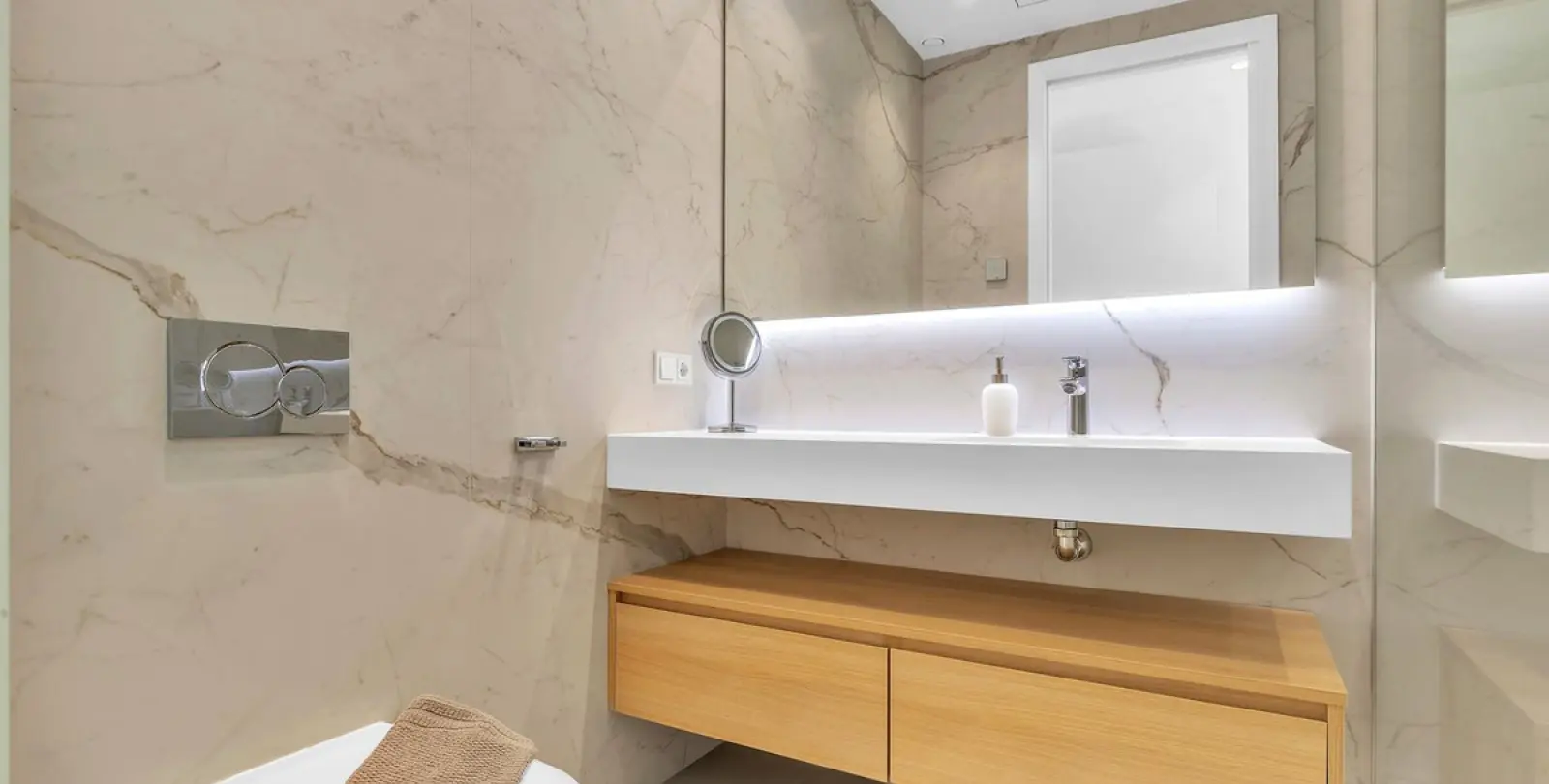 Alquiler a corto plazo de apartamento en planta media en Marbella 6