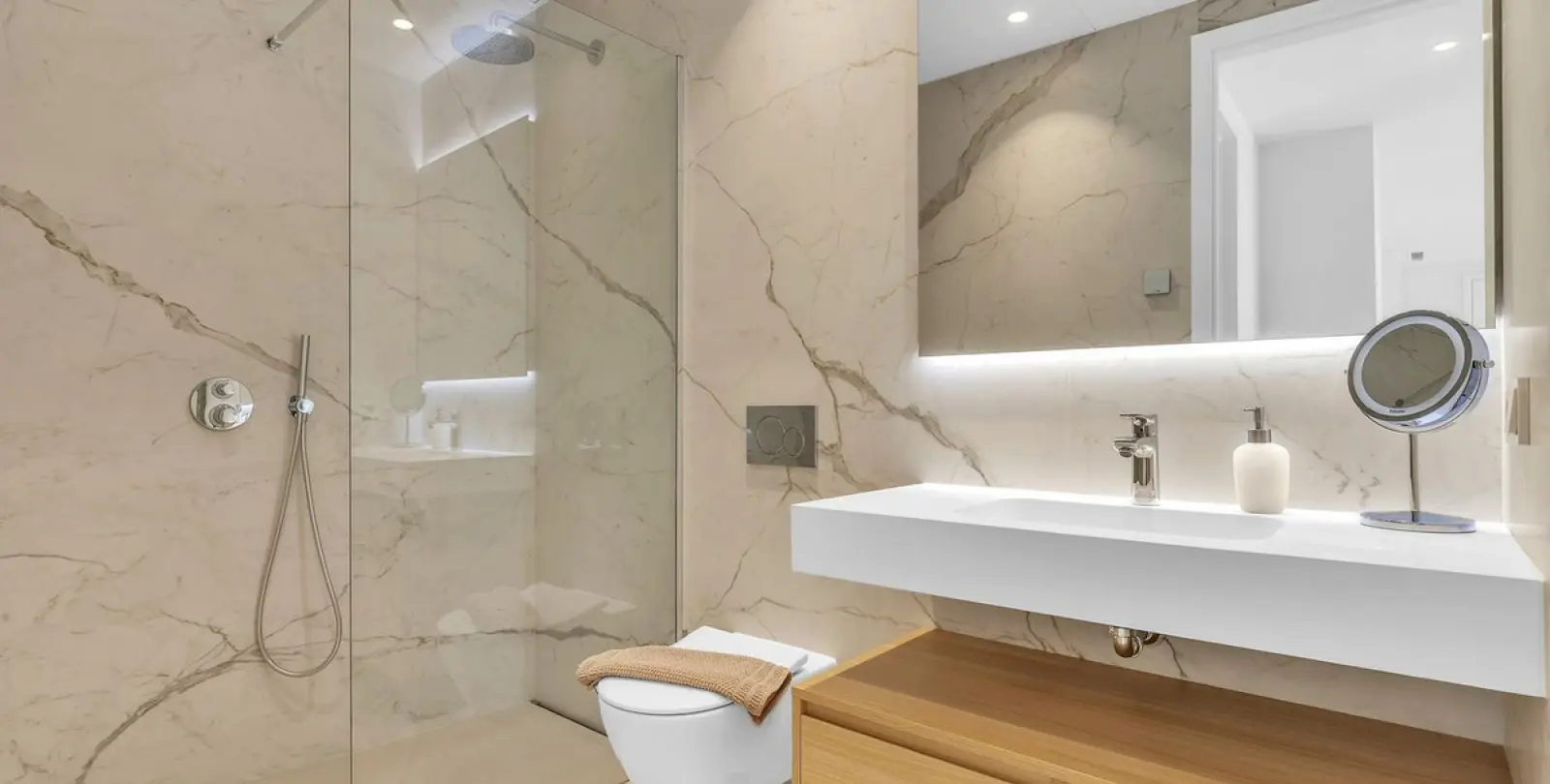 Alquiler a corto plazo de apartamento en planta media en Marbella 9