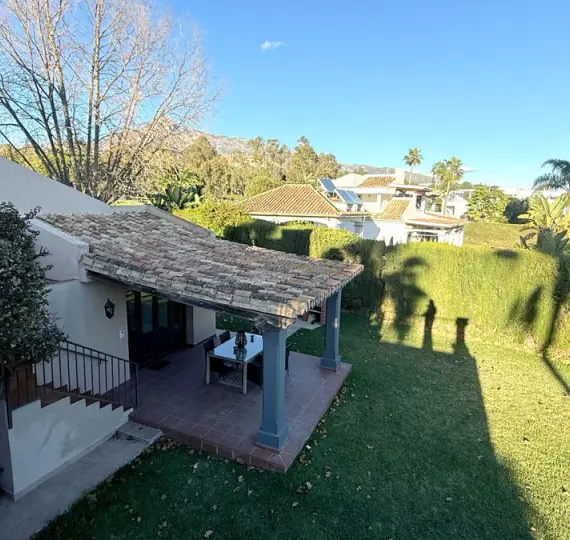 Long-term rent of detached villa in The Golden Mile