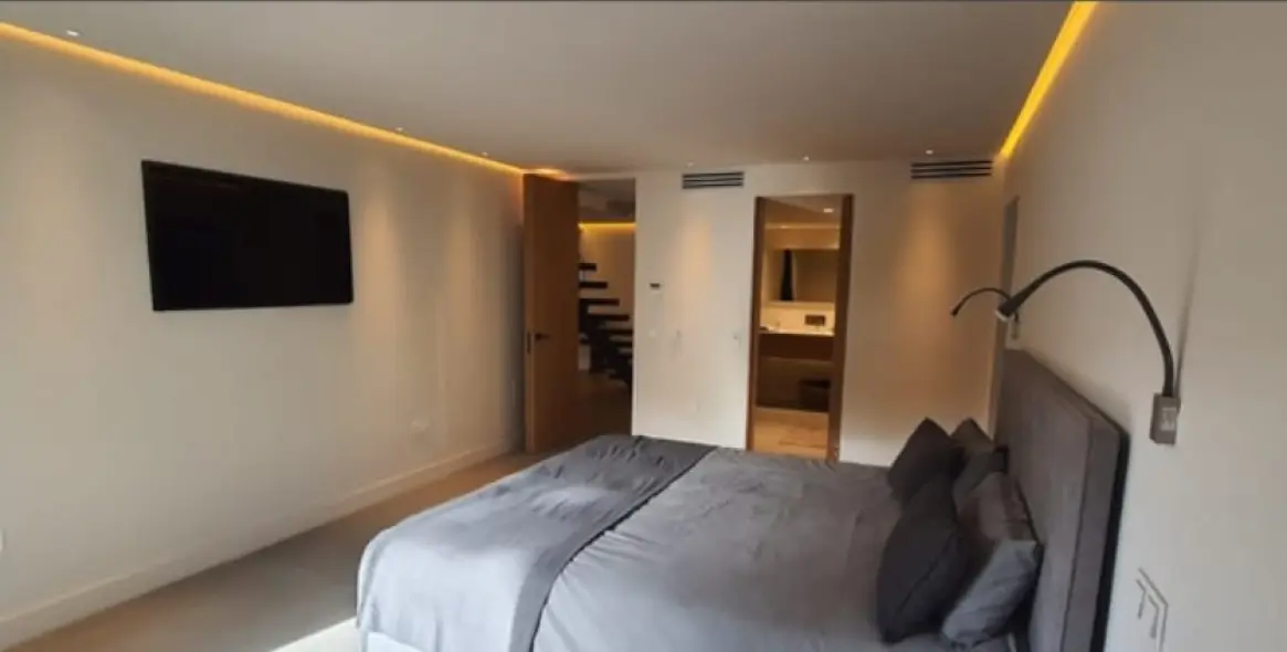 Long-term rent of detached villa in Costabella 22