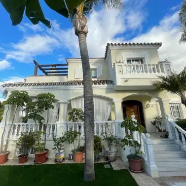 Short-term rent of detached villa in Guadalmina Baja