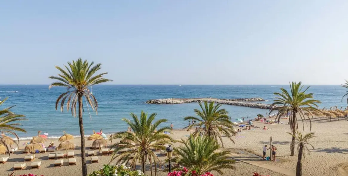 Долгосрочная аренда апартаментов на среднем этаже в Marbella (район Puerto Banús) 10