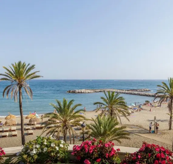 Long-term rent of middle floor apartment in Puerto Banús