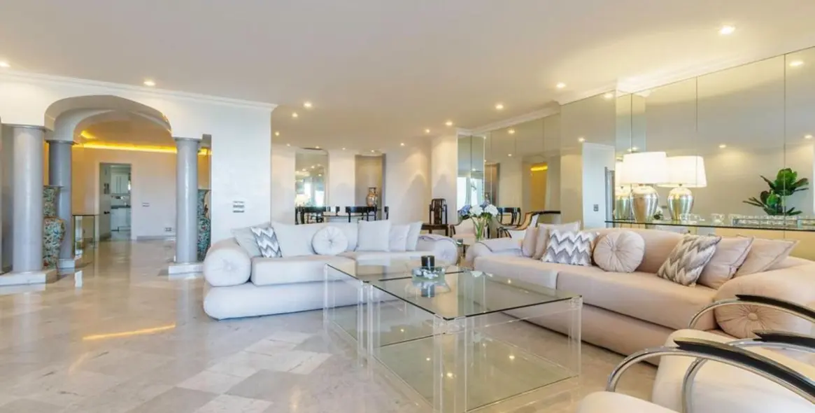 Долгосрочная аренда апартаментов на среднем этаже в Marbella (район Puerto Banús) 13