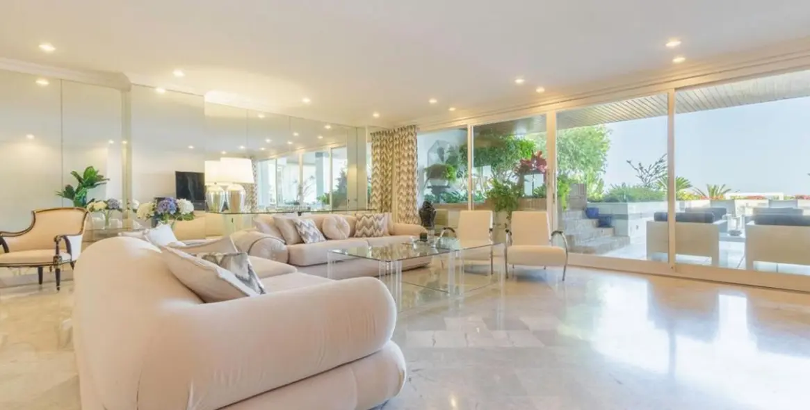 Долгосрочная аренда апартаментов на среднем этаже в Marbella (район Puerto Banús) 16