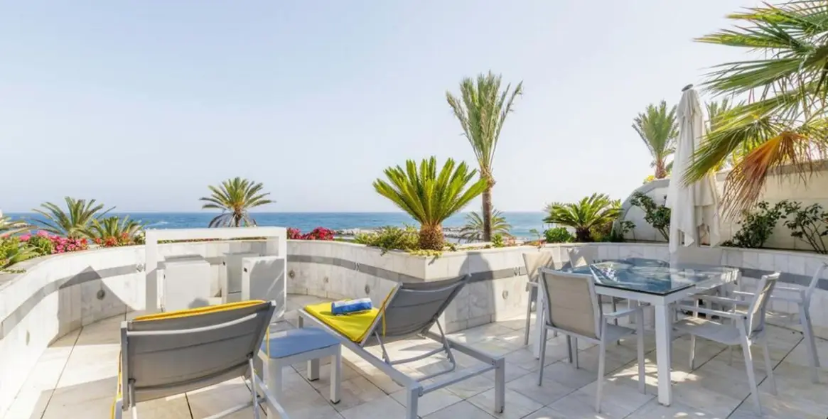 Long-term rent of middle floor apartment in Puerto Banús 20