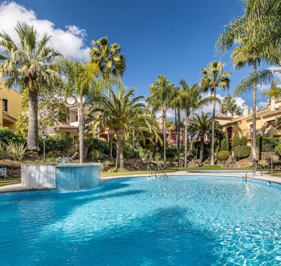 Долгосрочная аренда таунхауса в The Golden Mile