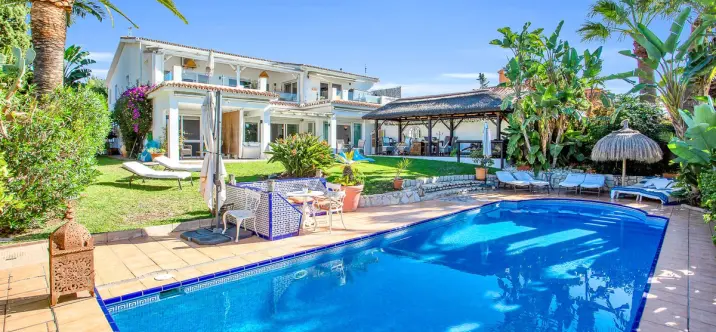 Long-term rent of detached villa in Marbesa 0