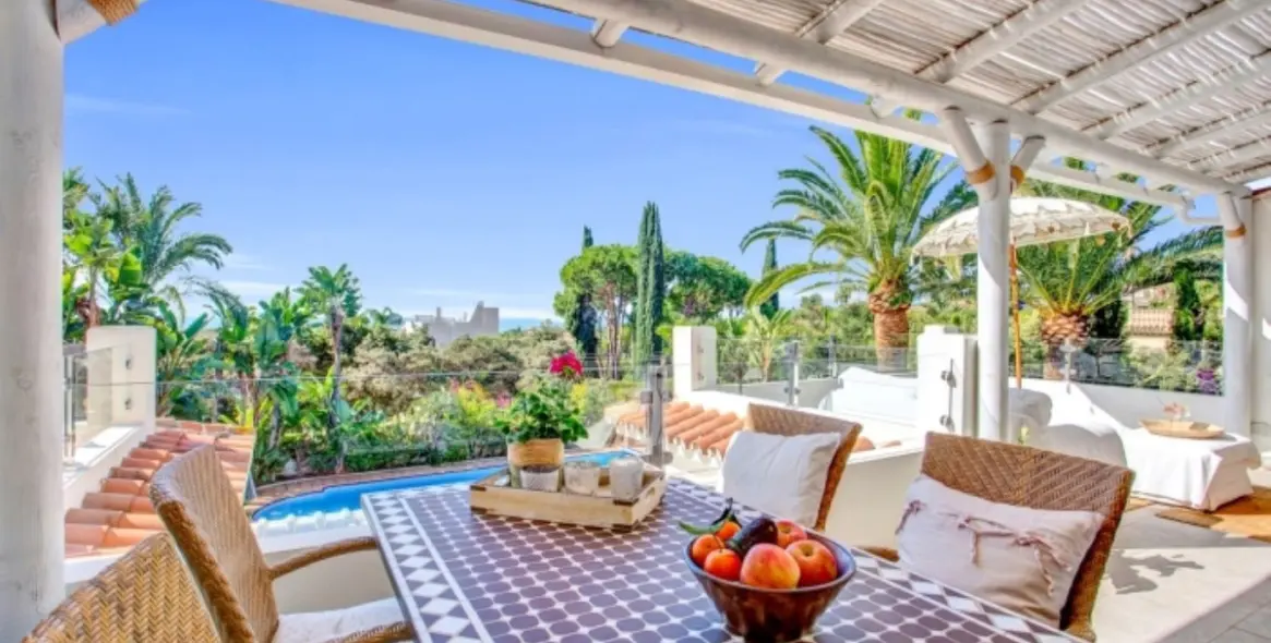 Long-term rent of detached villa in Marbesa 1