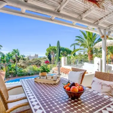 Долгосрочная аренда  отдельно стоящей виллы в Marbesa