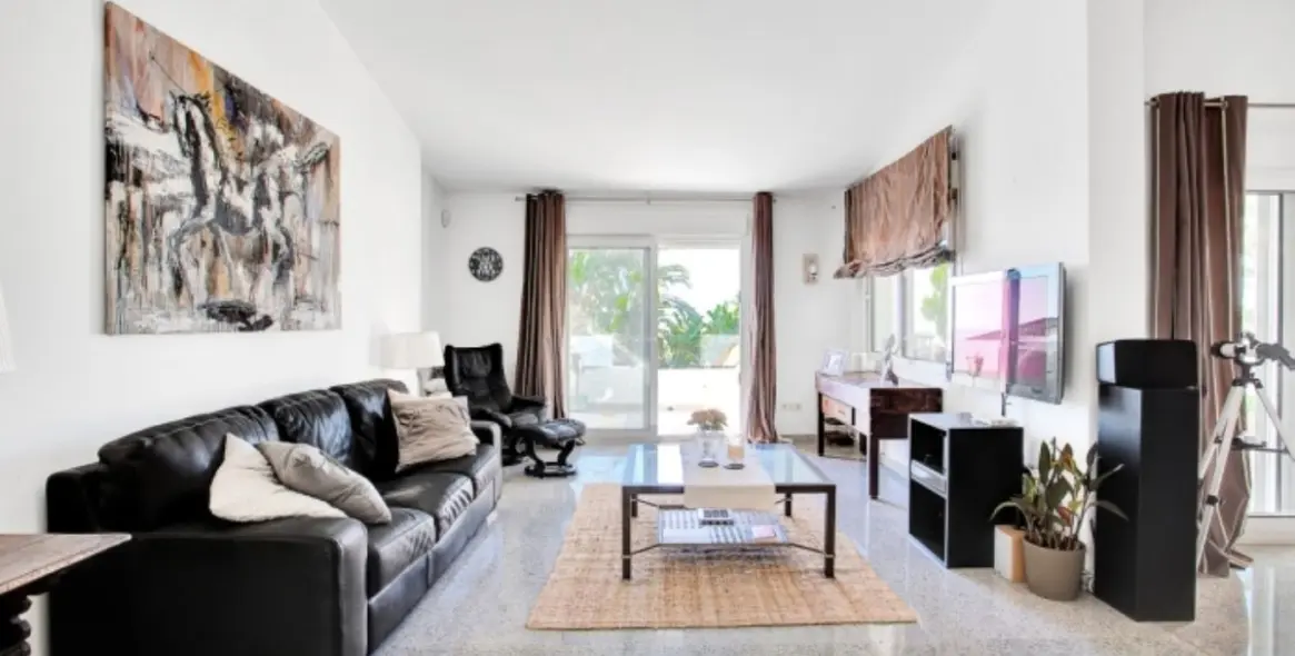 Long-term rent of detached villa in Marbesa 8