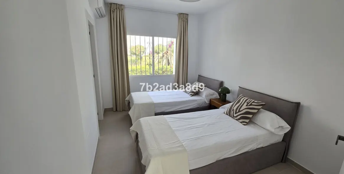 Long-term rent of detached villa in Elviria 12