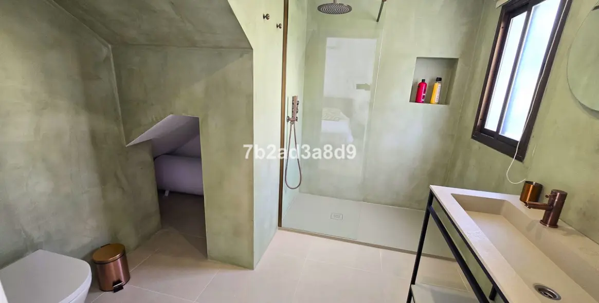 Long-term rent of detached villa in Elviria 16