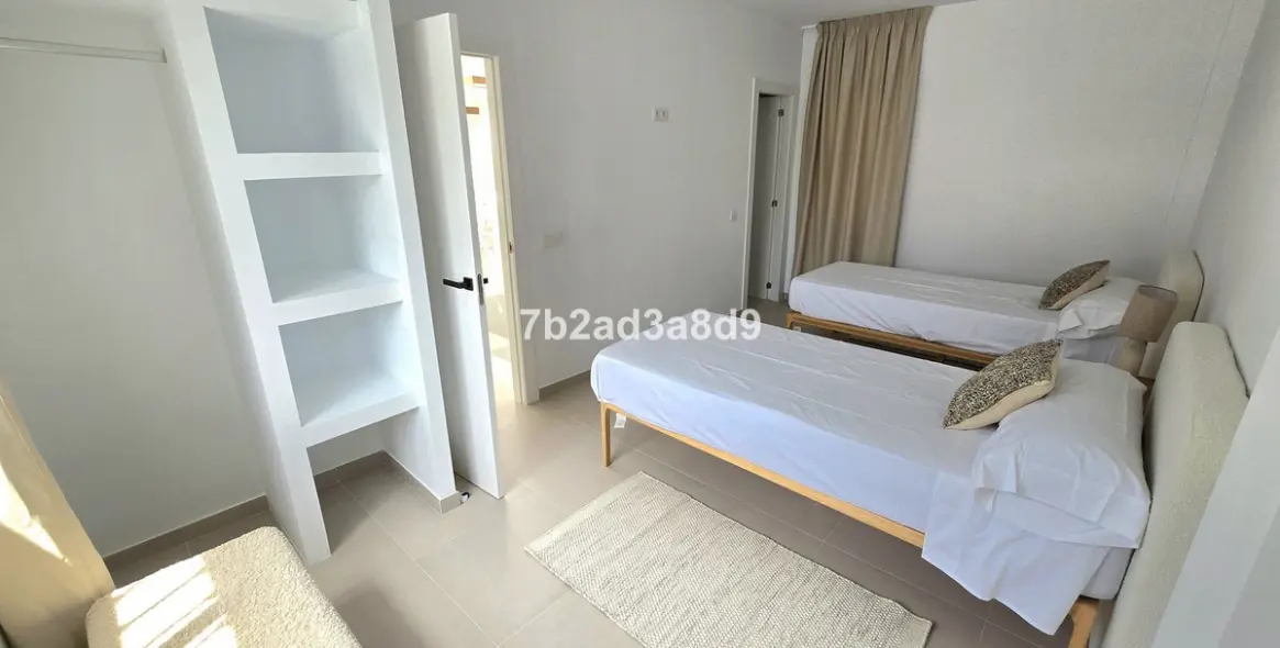 Long-term rent of detached villa in Elviria 18