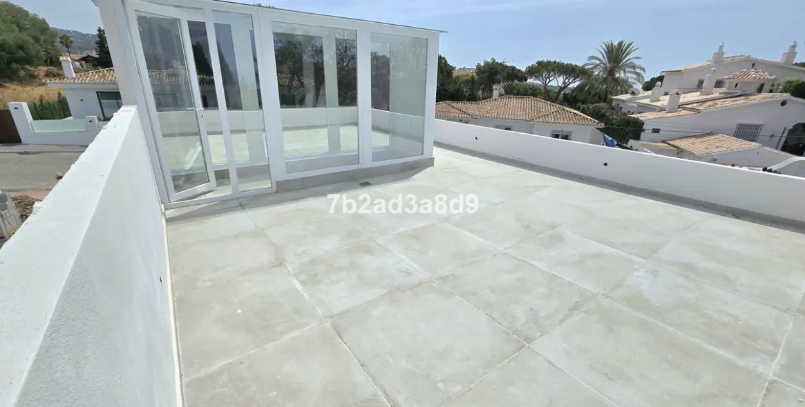 Long-term rent of detached villa in Elviria 28