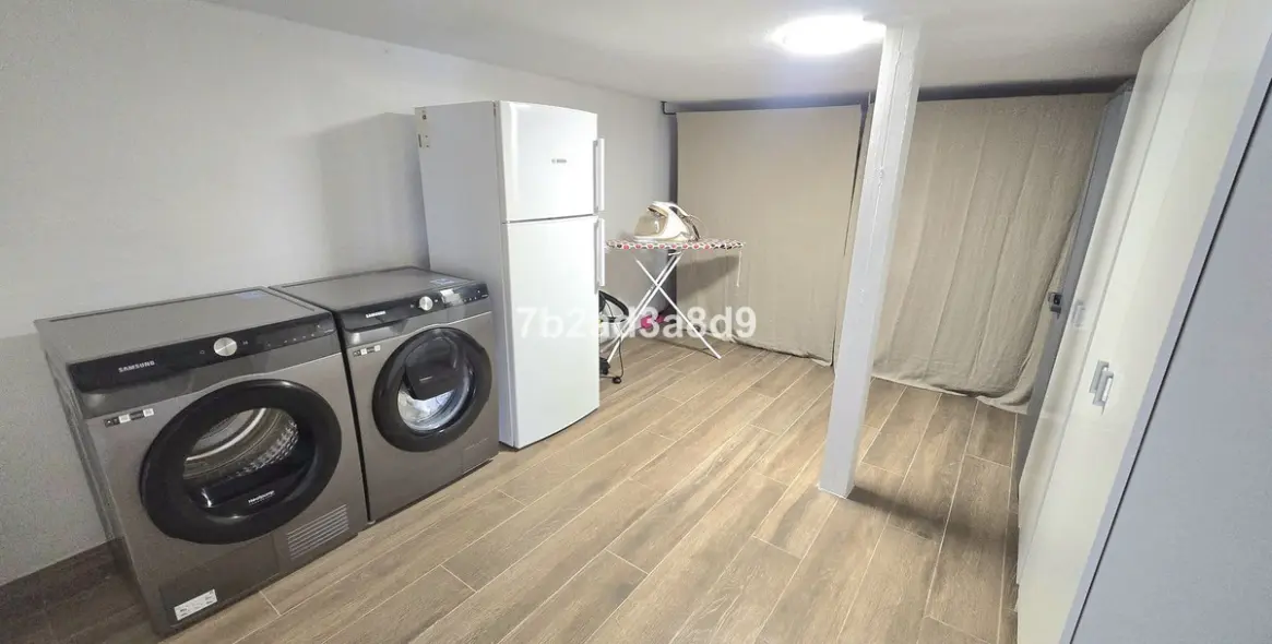 Long-term rent of detached villa in Elviria 40