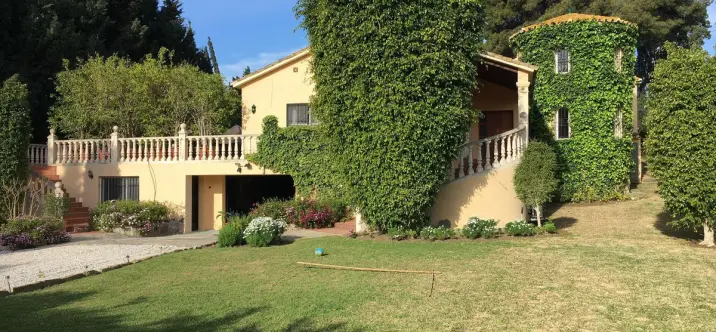 Long-term rent of detached villa in San Pedro de Alcántara 0