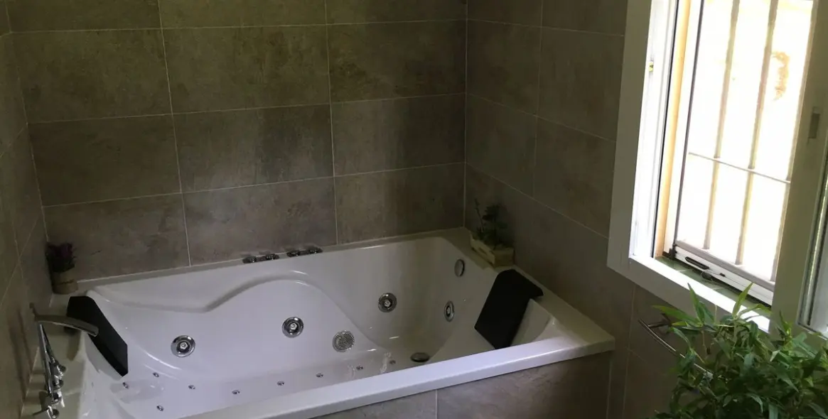 Alquiler a largo plazo de villa independiente en San Pedro de Alcántara 16