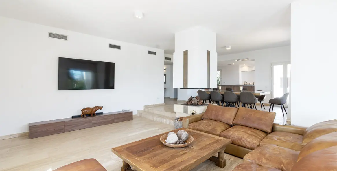 Long-term rent of detached villa in Manilva 10