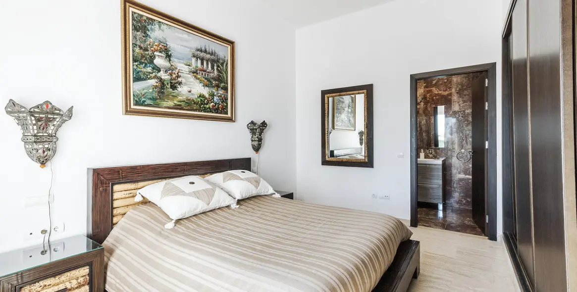 Long-term rent of detached villa in Manilva 11