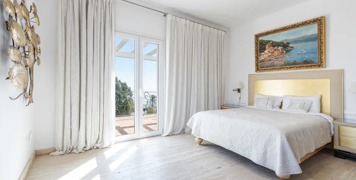 Long-term rent of detached villa in Manilva 20