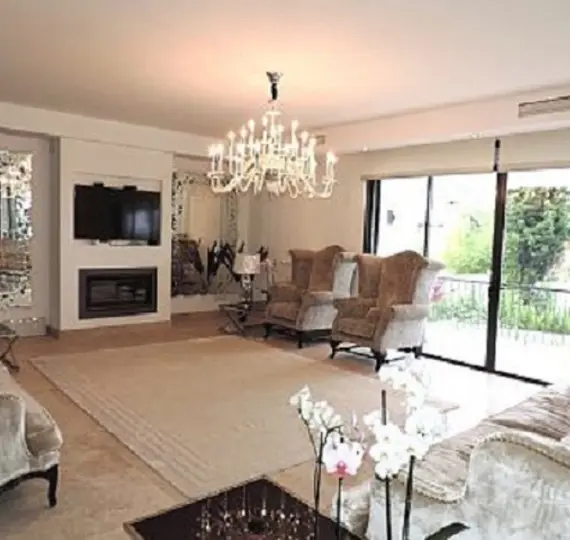 Long-term rent of detached villa in Nueva Andalucía