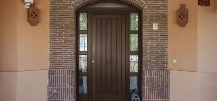 Long-term rent of detached villa in Marbella 0