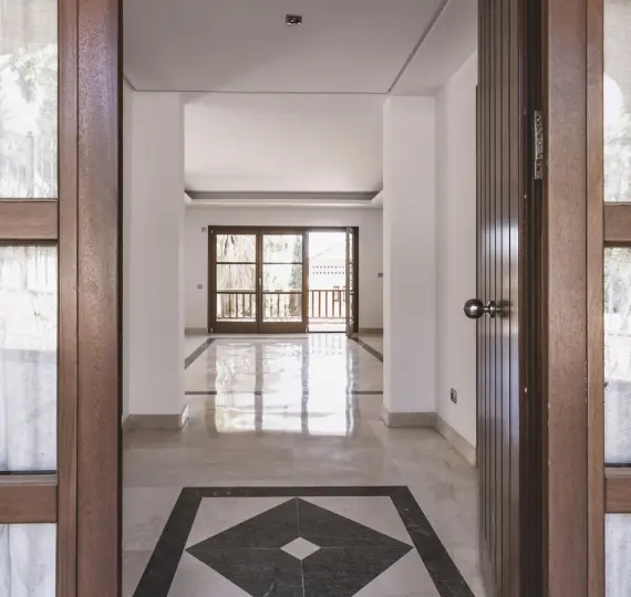 Long-term rent of detached villa in Marbella