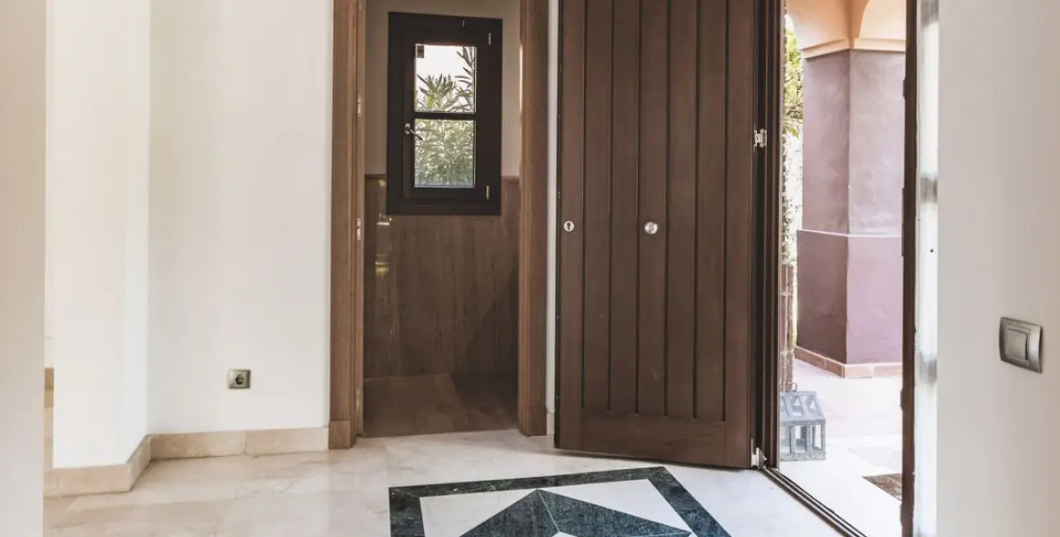 Long-term rent of detached villa in Marbella 5