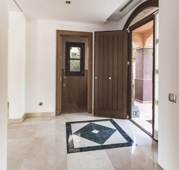 Long-term rent of detached villa in Marbella