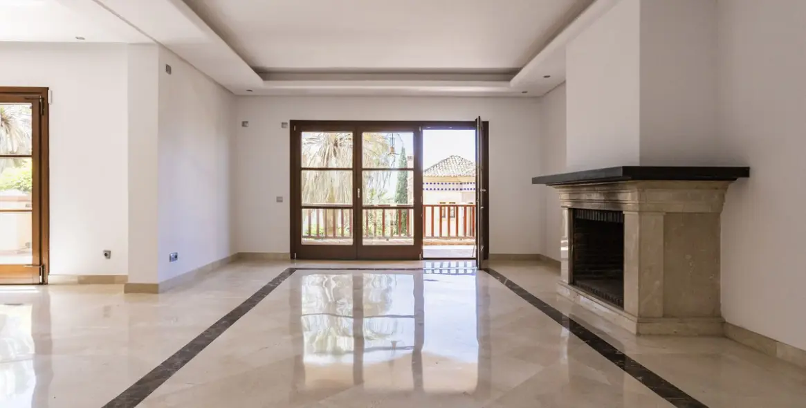 Long-term rent of detached villa in Marbella 8