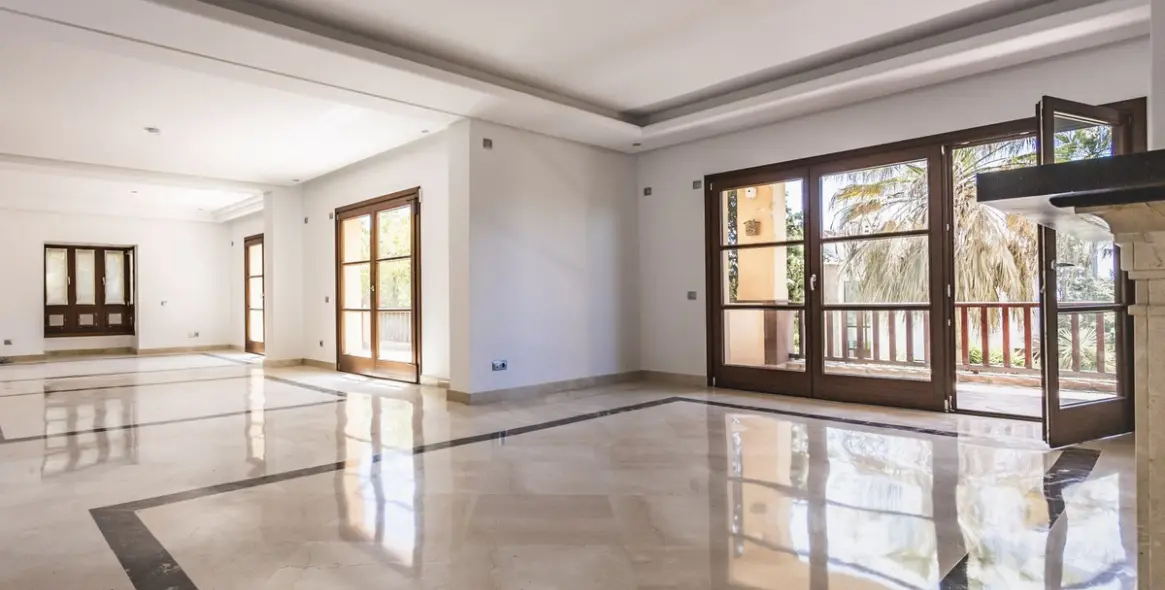 Long-term rent of detached villa in Marbella 9