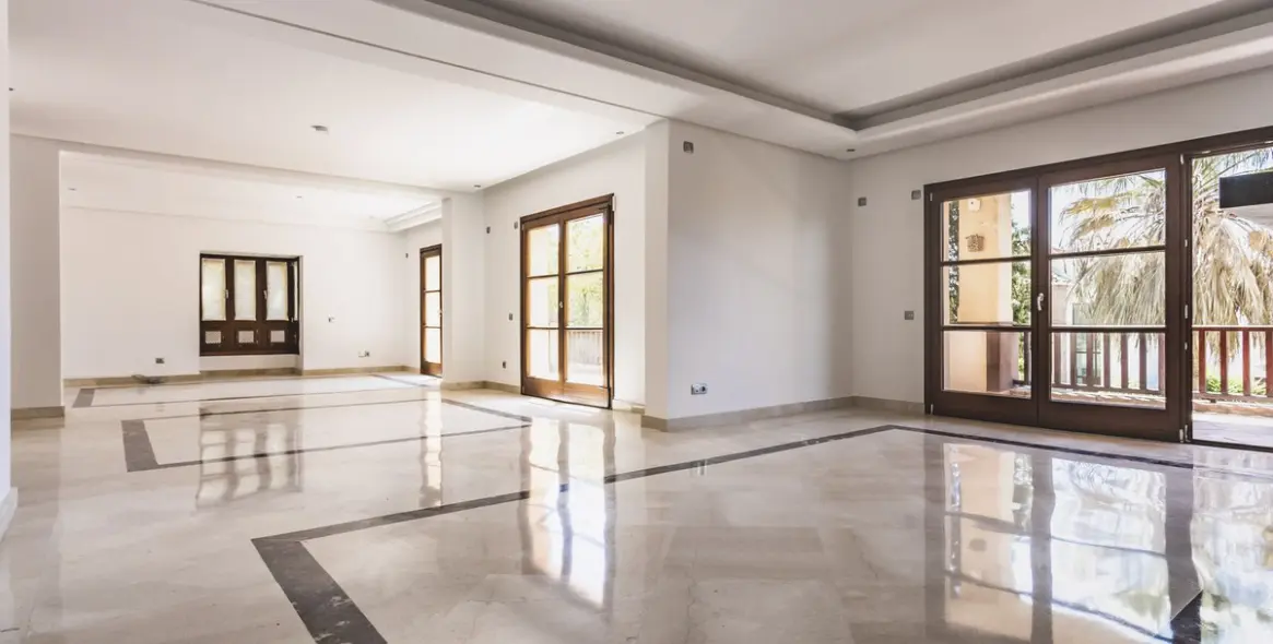 Long-term rent of detached villa in Marbella 10