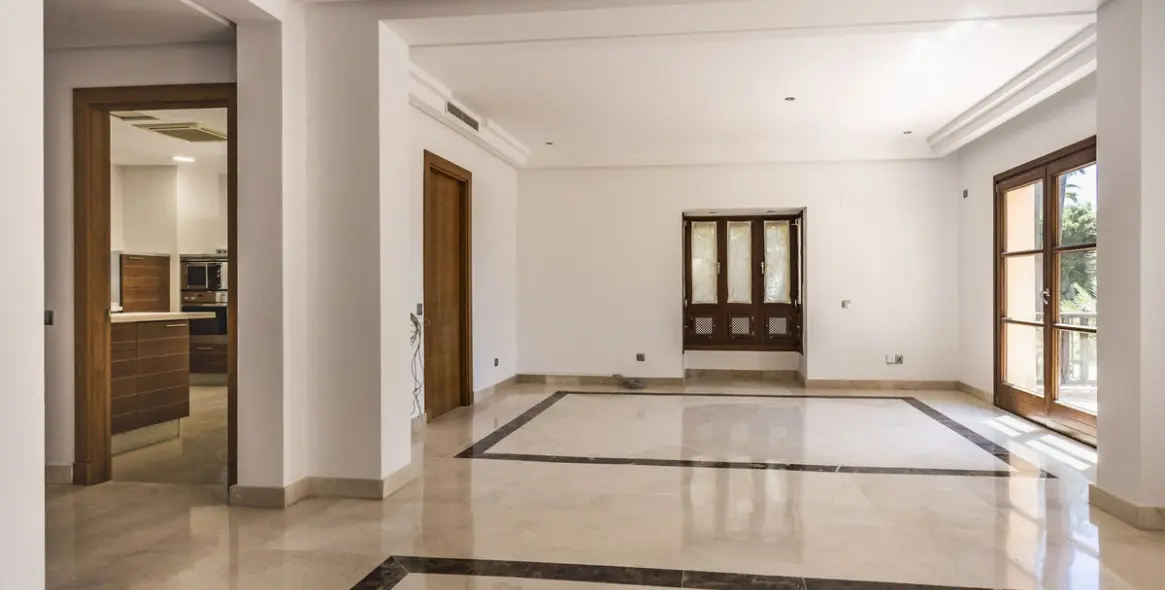 Long-term rent of detached villa in Marbella 12