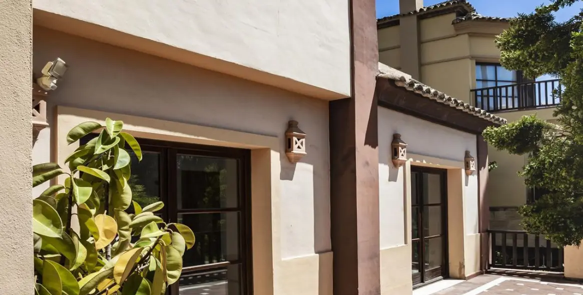 Long-term rent of detached villa in Marbella 16