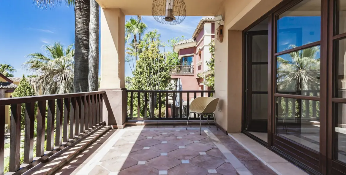 Long-term rent of detached villa in Marbella 18