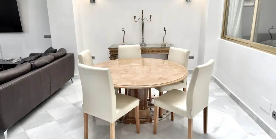 Долгосрочная аренда двухуровневых апартаментов в Puerto Banús 11