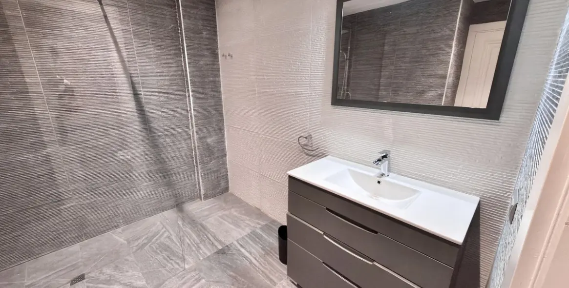 Долгосрочная аренда двухуровневых апартаментов в Puerto Banús 45